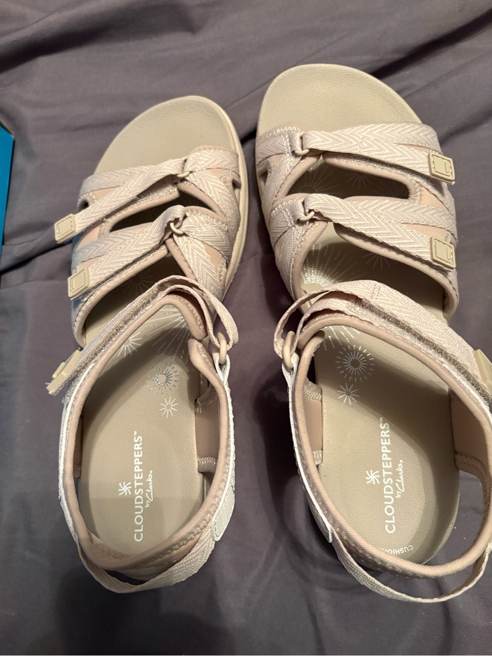 CLARK’S Cloudsteppers. Beige Comfort Sandals for Women